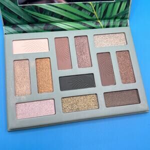 Essence Out in the Wild Eyeshadow Palette